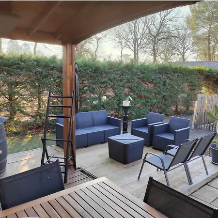 Chalet Tout Confort 4* 假日公园 *